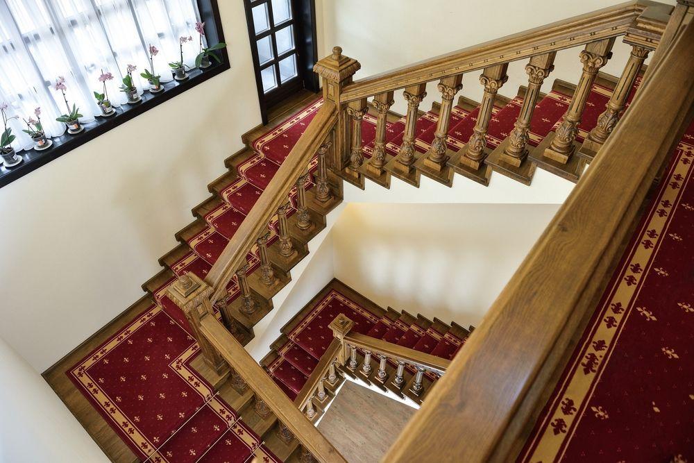 Hotel Castel Royal Újmosnica Kültér fotó