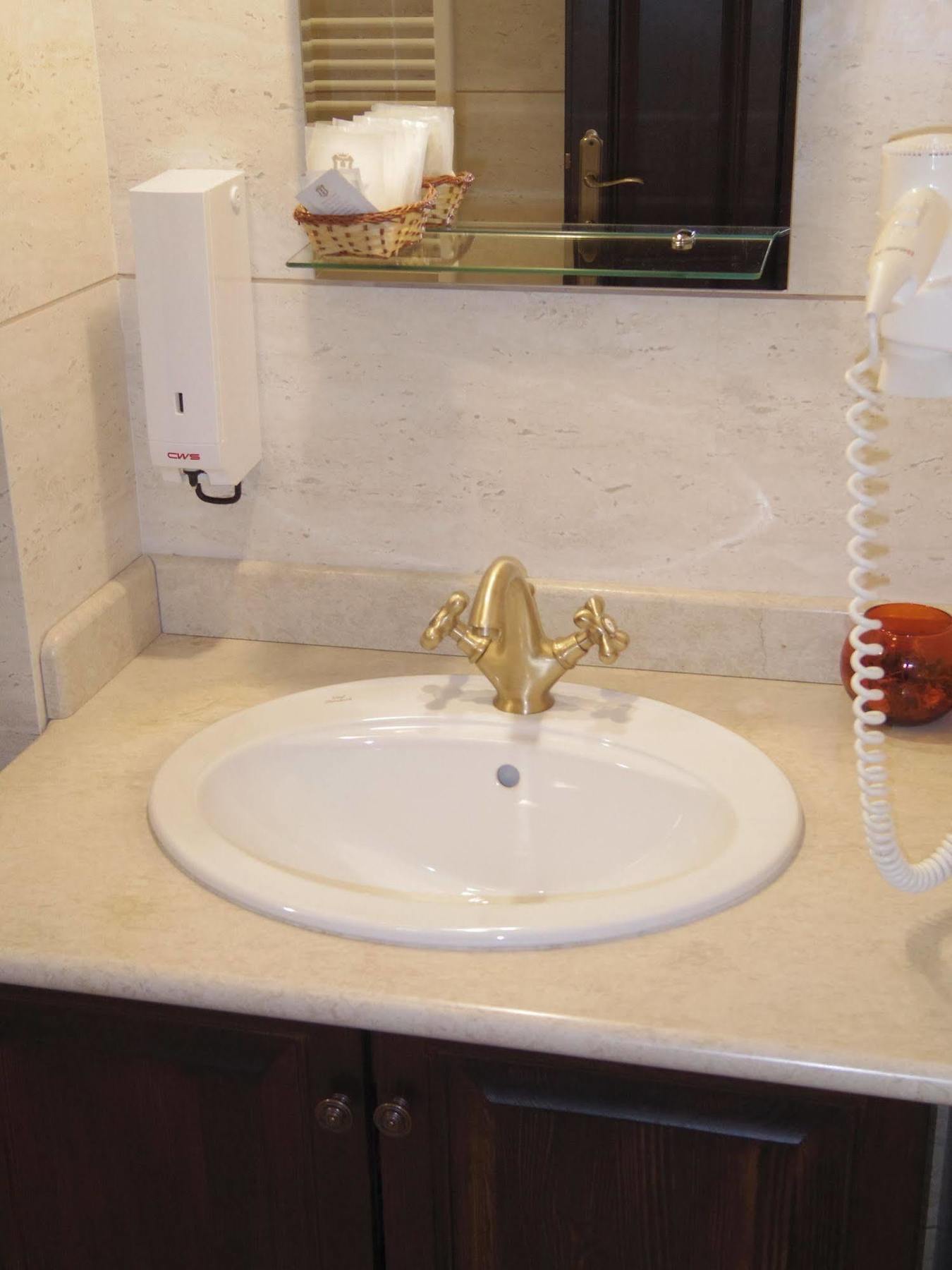 Hotel Castel Royal Újmosnica Kültér fotó